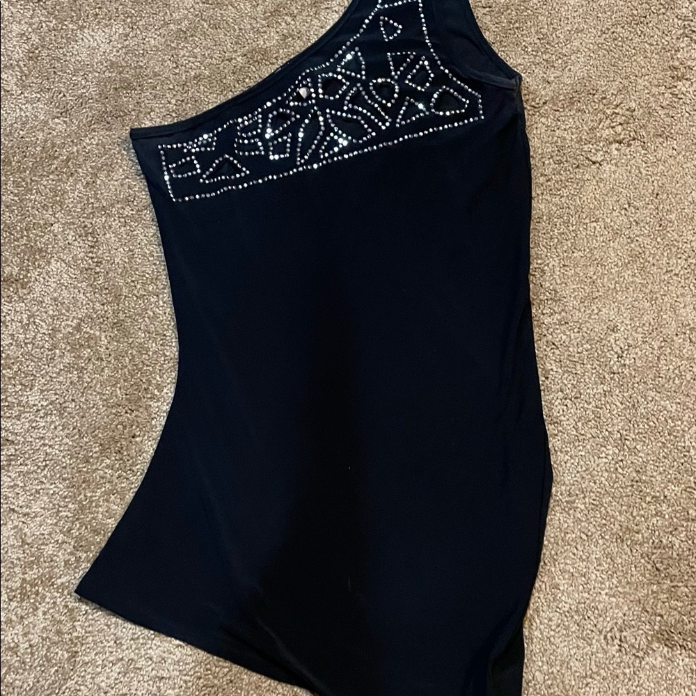 One shoulder rhinestone trim top